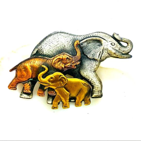 unbrnded Jewelry - BROOCH 3 Elephant Family Signed MULTI METAL Gold, bronze, silver 1.5 in X 2.5 in